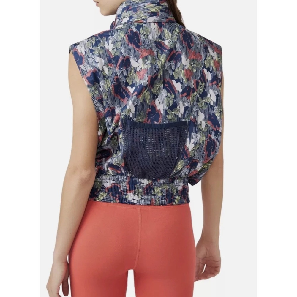 Free People Movement Vest XS Full Zip Pocket Floral Print Hidden Hood NEW - Picture 9 of 15